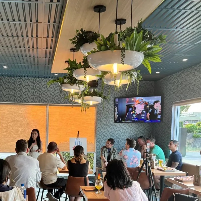 Lámpara Colgante de Bonsái de  - Bonsai Garden Restaurant reseña y precio